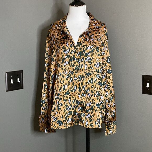 Jessica Simpson Leopard Button Down Blouse Speckled Cheetah Bodie - Picture 1 of 11